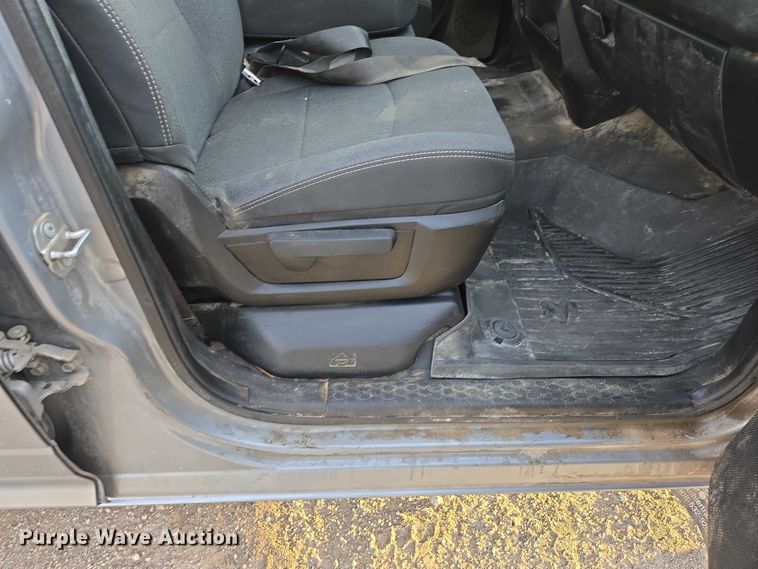 image for item ES2659 2020 RAM 3500HD Crew Cab pickup truck