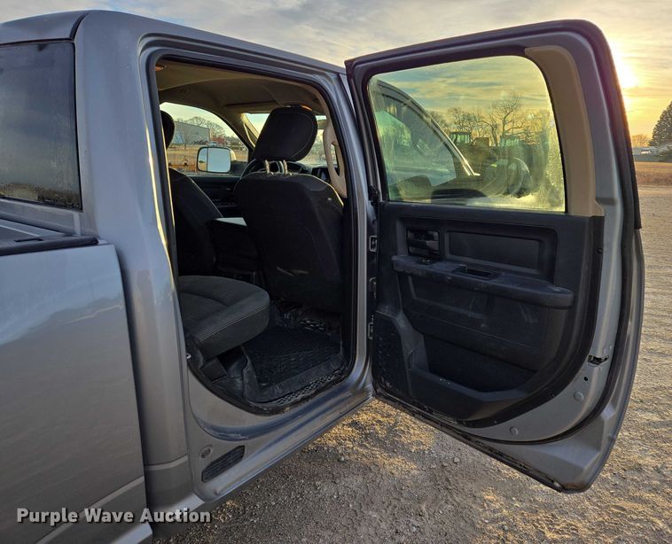 image for item ES2659 2020 RAM 3500HD Crew Cab pickup truck