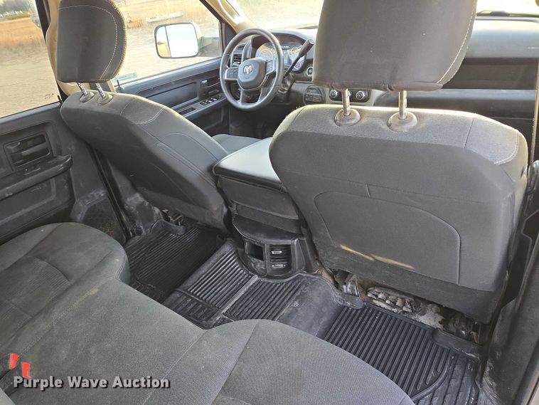 image for item ES2659 2020 RAM 3500HD Crew Cab pickup truck