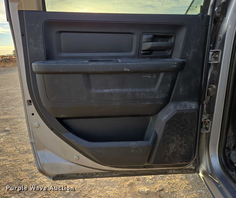 image for item ES2659 2020 RAM 3500HD Crew Cab pickup truck