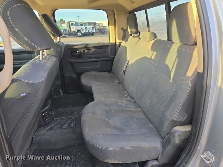 image for item ES2659 2020 RAM 3500HD Crew Cab pickup truck