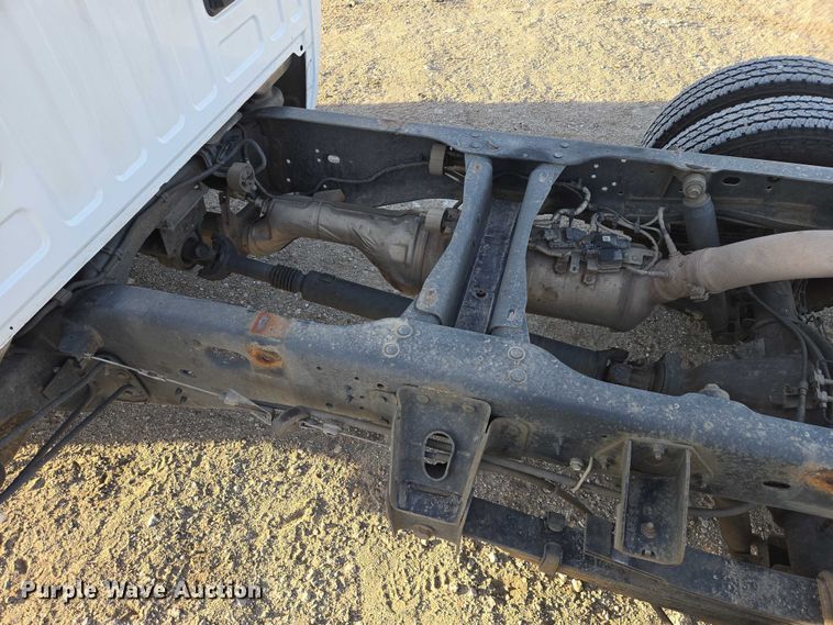 image for item ES2661 2018 RAM 3500HD Crew Cab truck cab and chassis