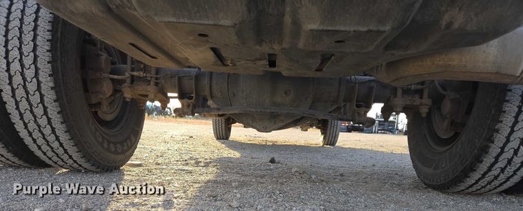 image for item ES2661 2018 RAM 3500HD Crew Cab truck cab and chassis