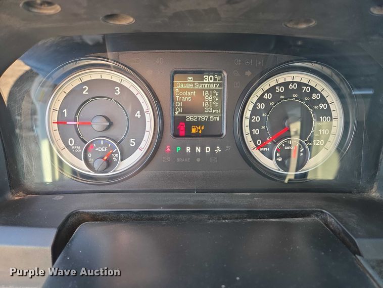 image for item ES2661 2018 RAM 3500HD Crew Cab truck cab and chassis