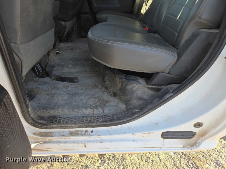 image for item ES2661 2018 RAM 3500HD Crew Cab truck cab and chassis