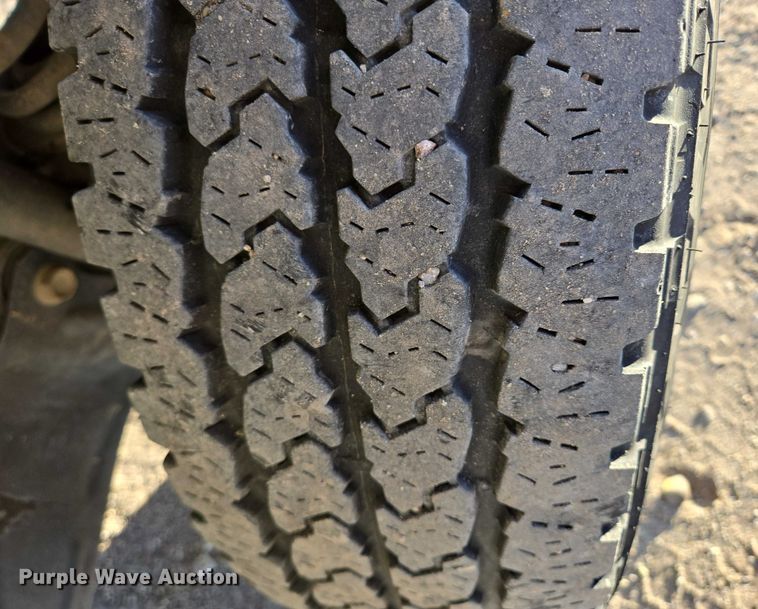 image for item ES2661 2018 RAM 3500HD Crew Cab truck cab and chassis