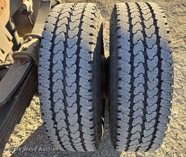 image for item ES2661 2018 RAM 3500HD Crew Cab truck cab and chassis