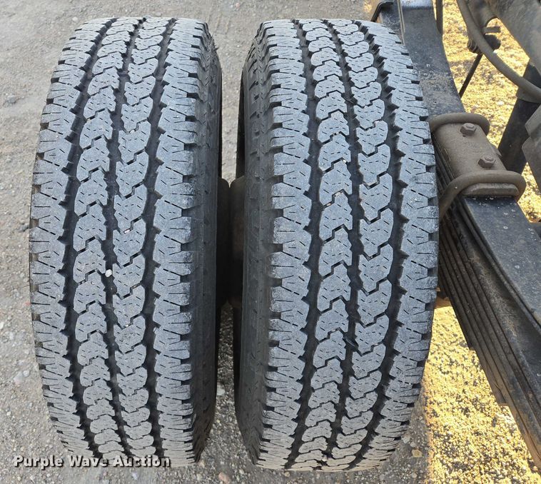 image for item ES2661 2018 RAM 3500HD Crew Cab truck cab and chassis