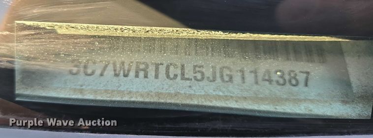 image for item ES2661 2018 RAM 3500HD Crew Cab truck cab and chassis