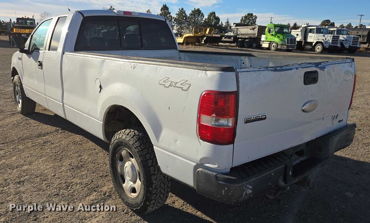 image for item ES2663 2007 Ford F150 Super Duty XL Ext. Cab pickup truck