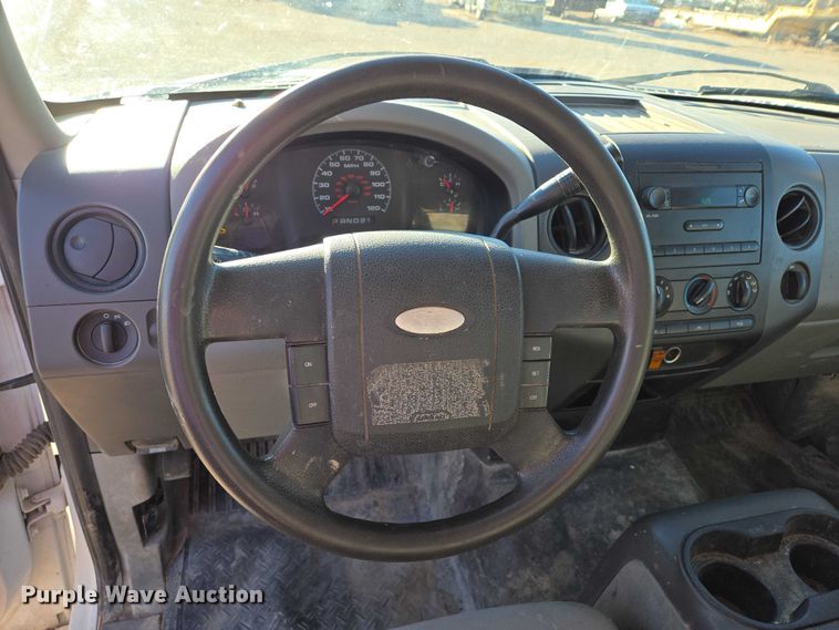 image for item ES2663 2007 Ford F150 Super Duty XL Ext. Cab pickup truck