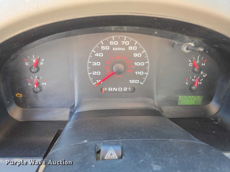 image for item ES2663 2007 Ford F150 Super Duty XL Ext. Cab pickup truck