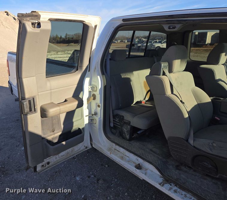 image for item ES2663 2007 Ford F150 Super Duty XL Ext. Cab pickup truck