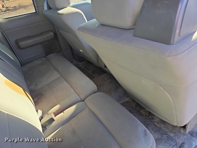 image for item ES2663 2007 Ford F150 Super Duty XL Ext. Cab pickup truck