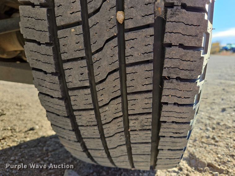 image for item ES2663 2007 Ford F150 Super Duty XL Ext. Cab pickup truck