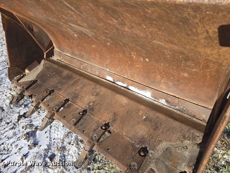 image for item ES2669 1986 Fiatallis FL14E track loader