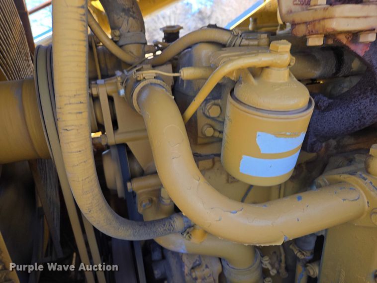 image for item ES2669 1986 Fiatallis FL14E track loader