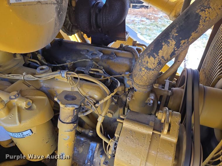 image for item ES2669 1986 Fiatallis FL14E track loader