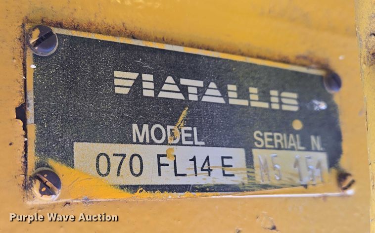 image for item ES2669 1986 Fiatallis FL14E track loader