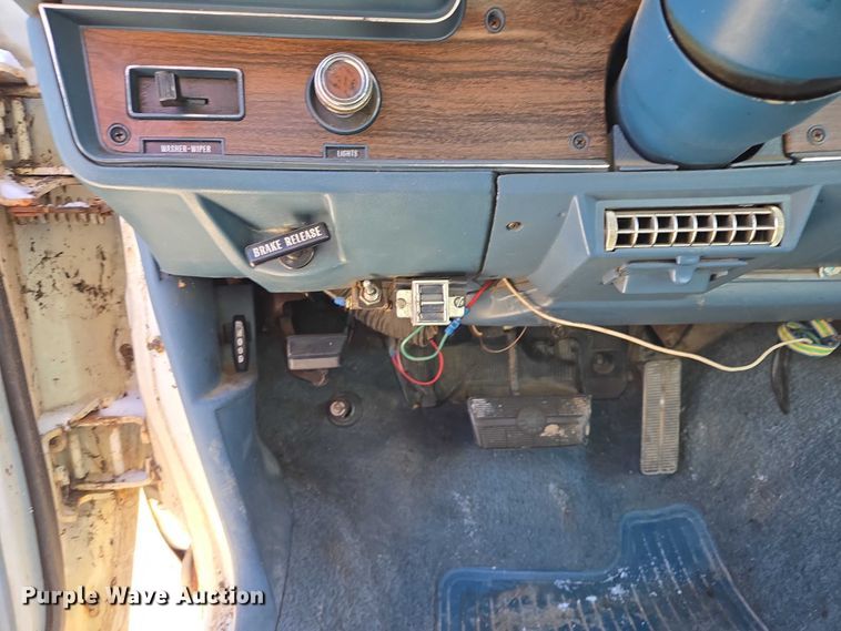 image for item ES2672 1977 Chevrolet Monte Carlo 