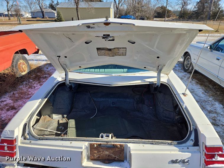 image for item ES2672 1977 Chevrolet Monte Carlo 