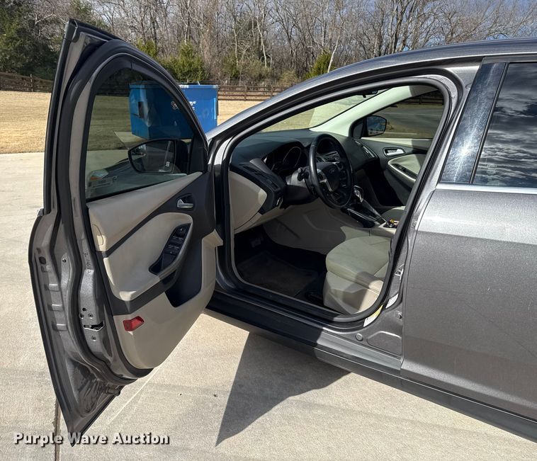 image for item ES5511 2012 Ford Focus 