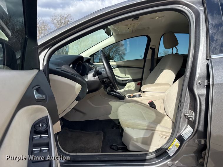 image for item ES5511 2012 Ford Focus 