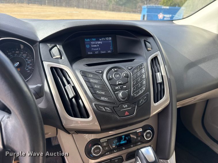 image for item ES5511 2012 Ford Focus 