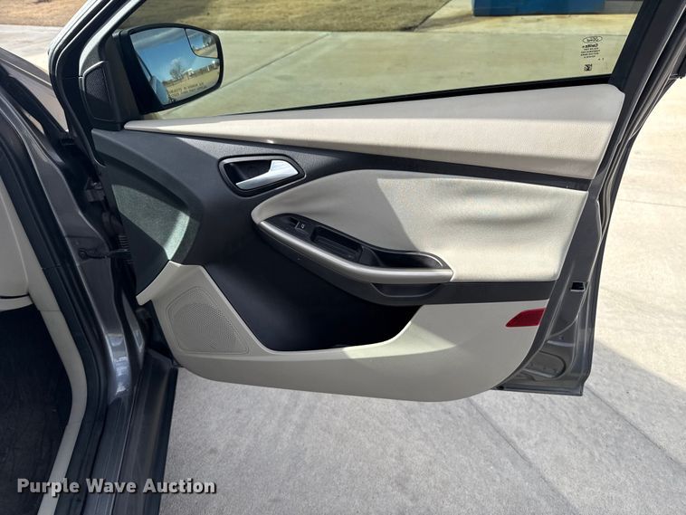 image for item ES5511 2012 Ford Focus 