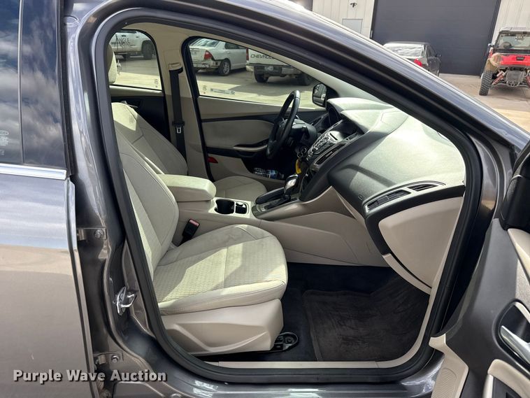 image for item ES5511 2012 Ford Focus 