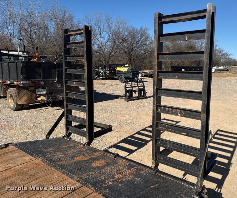 image for item ES5512 2021 Hull Porter Trailers utility trailer