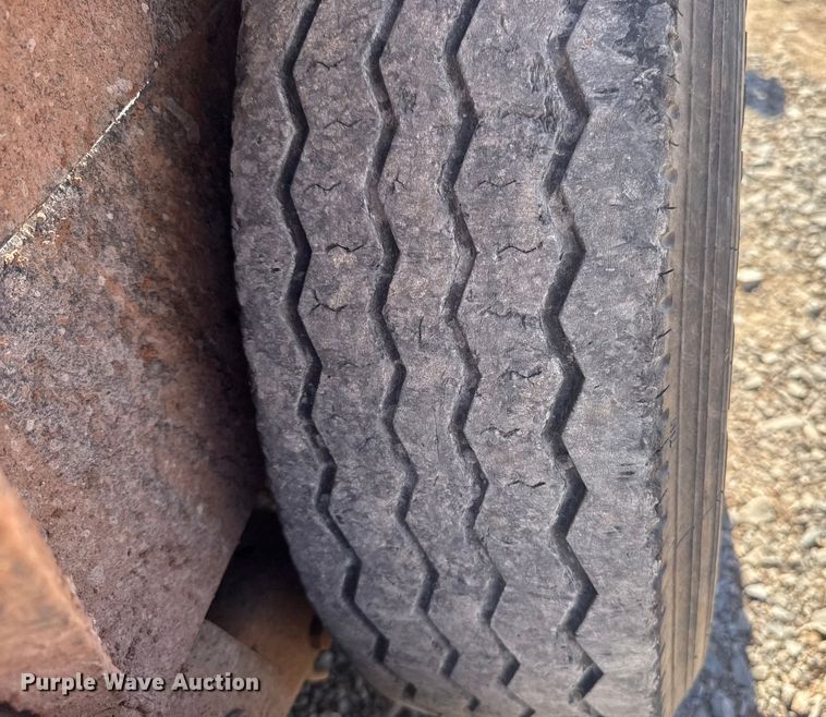 image for item ES5512 2021 Hull Porter Trailers utility trailer