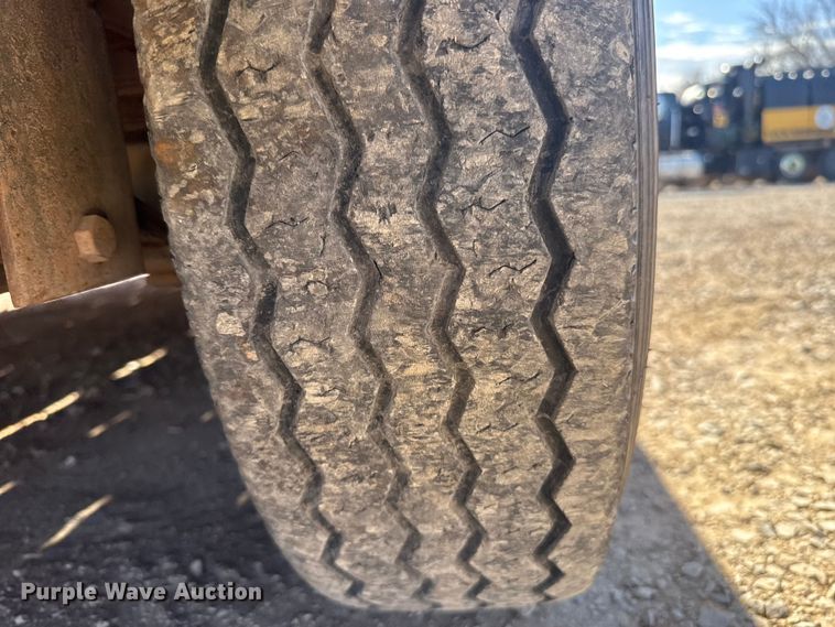 image for item ES5512 2021 Hull Porter Trailers utility trailer