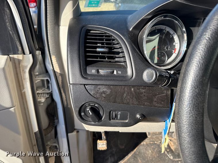 image for item ES5585 2016 Dodge Grand Caravan handicap accessible van