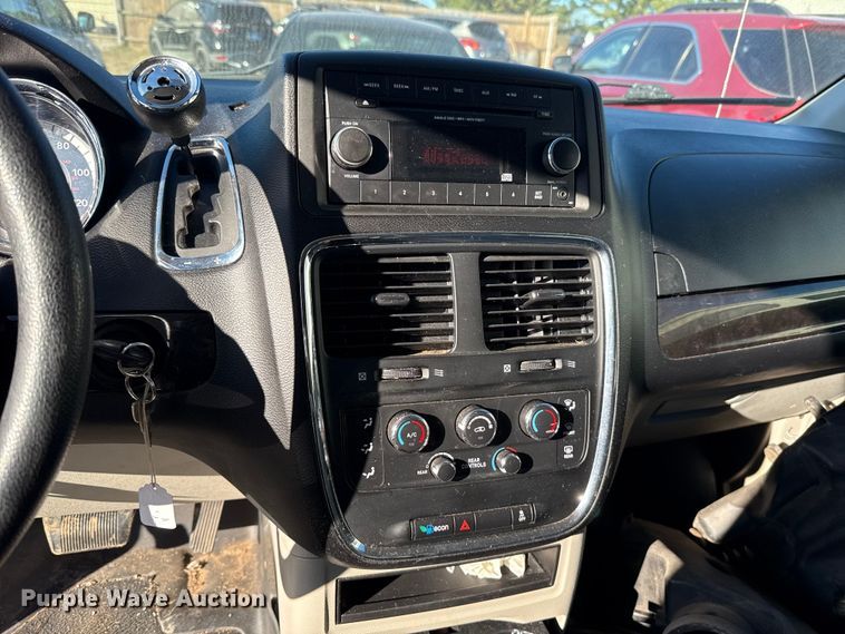 image for item ES5585 2016 Dodge Grand Caravan handicap accessible van