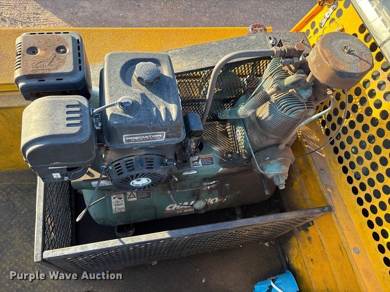 image for item ES5587 2019 Ford F350 Super Duty utility bed pickup truck