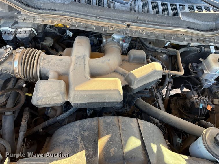 image for item ES5587 2019 Ford F350 Super Duty utility bed pickup truck