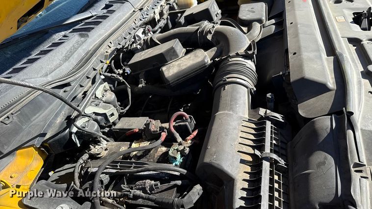 image for item ES5588 2020 Ford F350 Super Duty utility bed pickup truck