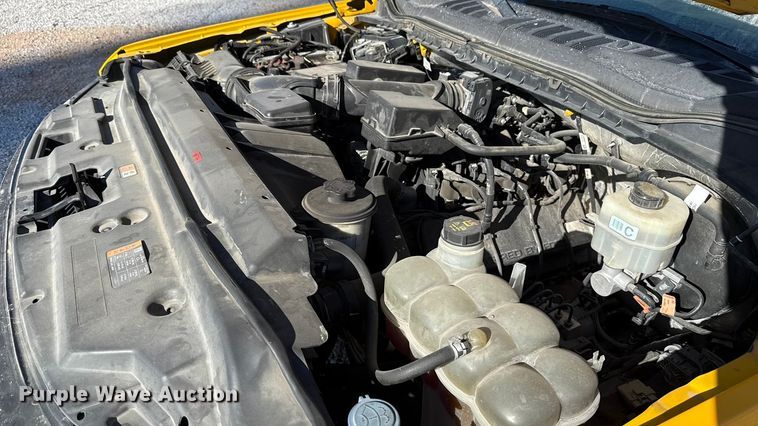 image for item ES5588 2020 Ford F350 Super Duty utility bed pickup truck