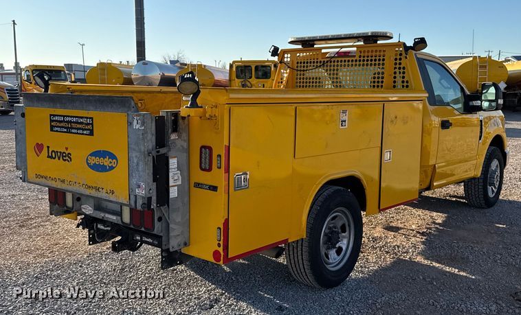 image for item ES5594 2019 Ford F350 Super Duty XL utility bed pickup truck