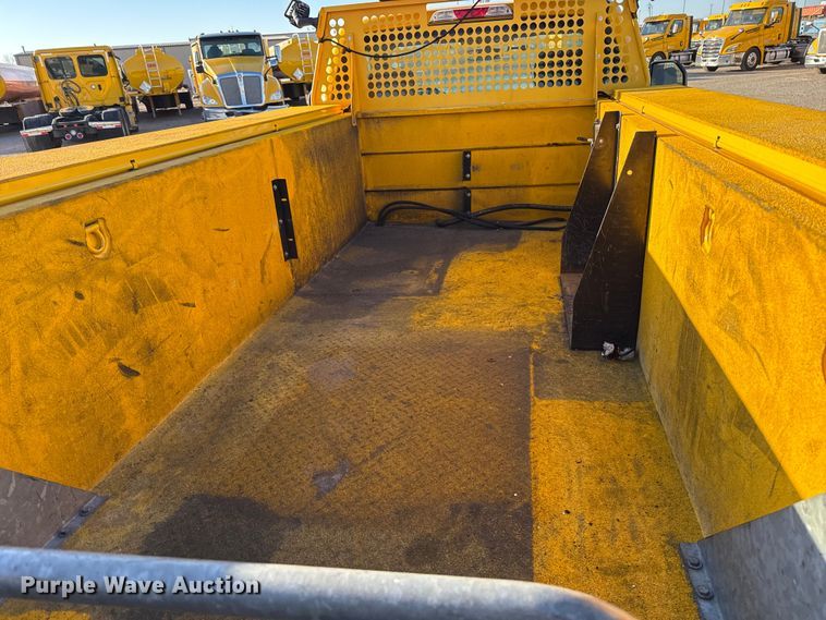 image for item ES5594 2019 Ford F350 Super Duty XL utility bed pickup truck