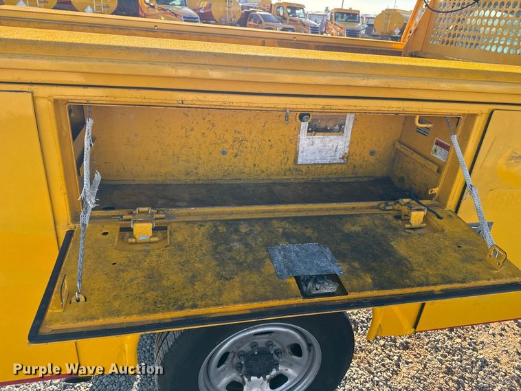 image for item ES5594 2019 Ford F350 Super Duty XL utility bed pickup truck