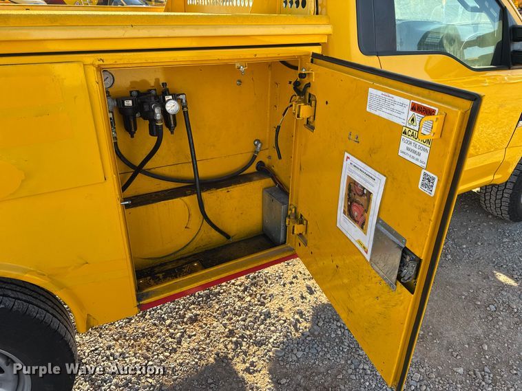 image for item ES5594 2019 Ford F350 Super Duty XL utility bed pickup truck