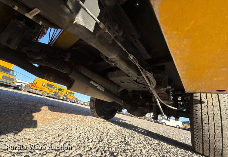 image for item ES5594 2019 Ford F350 Super Duty XL utility bed pickup truck