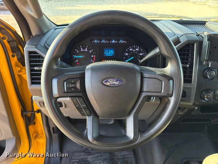 image for item ES5594 2019 Ford F350 Super Duty XL utility bed pickup truck