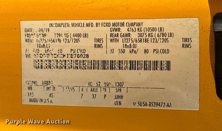 image for item ES5594 2019 Ford F350 Super Duty XL utility bed pickup truck