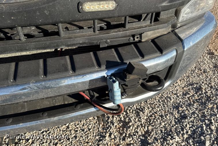 image for item ES5595 2022 Ford F350 Super Duty utility bed pickup truck