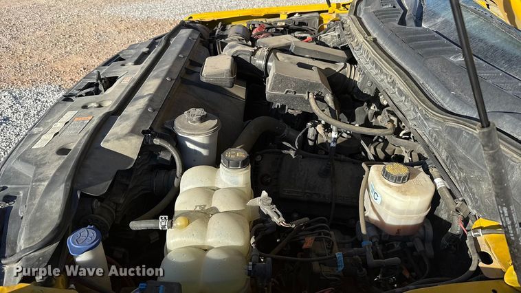 image for item ES5595 2022 Ford F350 Super Duty utility bed pickup truck