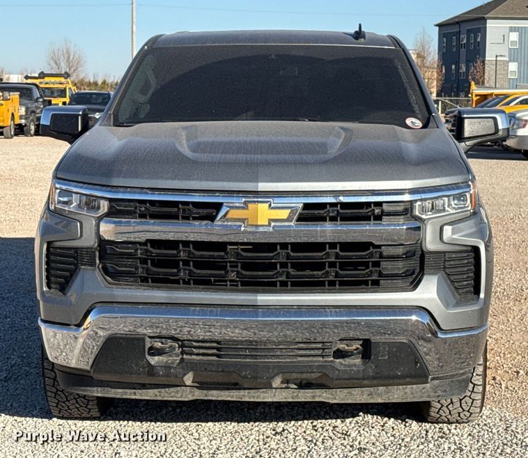 image for item ES5596 2023 Chevrolet Silverado 1500 Crew Cab pickup truck