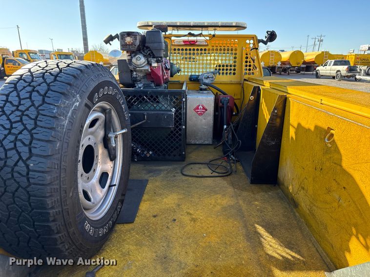 image for item ES5597 2019 Ford F350 Super Duty utility bed pickup truck